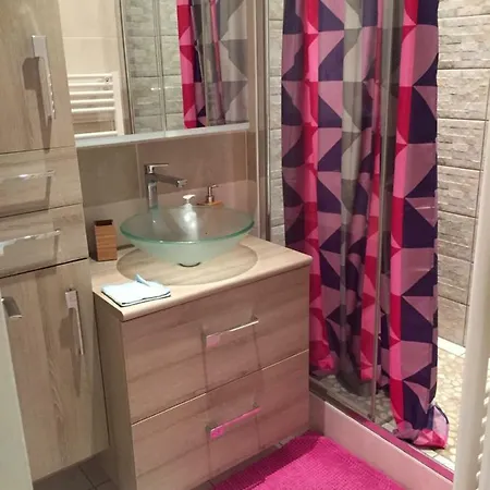 Apartment Chezclervie City, Close To Paris La Defense U Arena